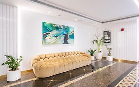 Veer Apartments - 82Nd Floor Princess Tower - Palm View